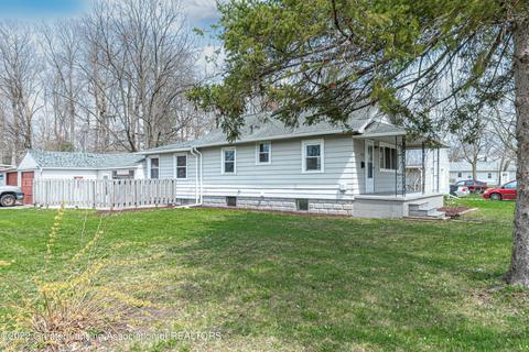 105 E Cavanaugh Rd, Lansing, MI 48910 photo 3