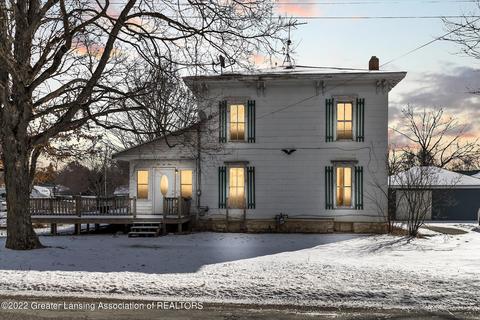 529 S Maple Ave, Maple Rapids, MI 48853 photo 1