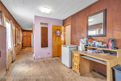 529 S Maple Ave, Maple Rapids, MI 48853 photo 16