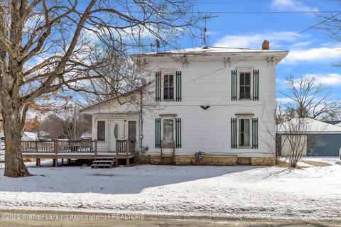 529 S Maple Ave, Maple Rapids, MI 48853 photo 3