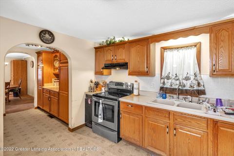 529 S Maple Ave, Maple Rapids, MI 48853 photo 13