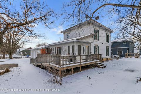 529 S Maple Ave, Maple Rapids, MI 48853 photo 2