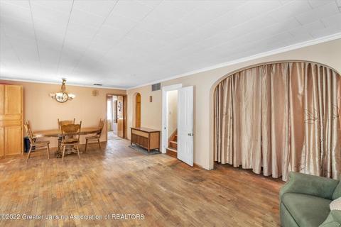 529 S Maple Ave, Maple Rapids, MI 48853 photo 9