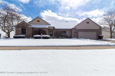 5121 Killarney Dr, Holt, MI 48842 photo 1