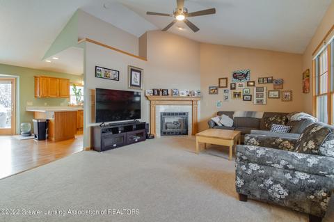 5121 Killarney Dr, Holt, MI 48842 photo 5