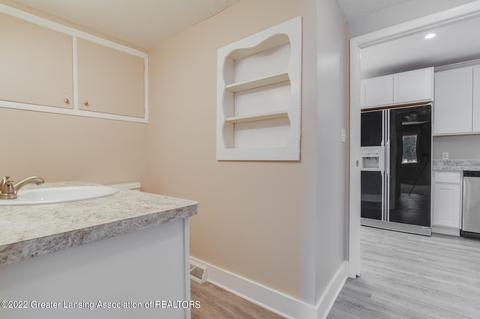 220 E Willow St, Perry, MI 48872 photo 19