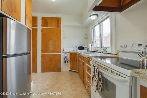 2000 Alpha Street St, Lansing, MI 48910 photo 17