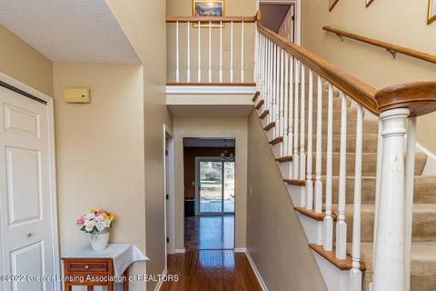 5902 Buttonwood Dr, Haslett, MI 48840 photo 6