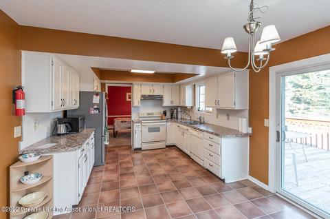 5902 Buttonwood Dr, Haslett, MI 48840 photo 9