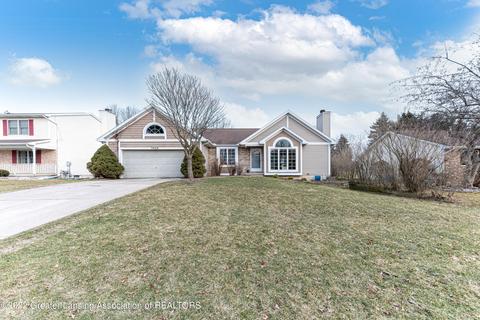 5926 Buttonwood Dr, Haslett, MI 48840 photo 2