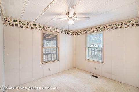 5385 Ann Dr, Bath, MI 48808 photo 8