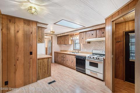 5385 Ann Dr, Bath, MI 48808 photo 6