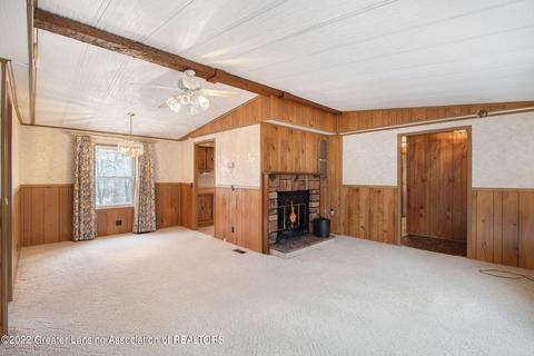 5385 Ann Dr, Bath, MI 48808 photo 4