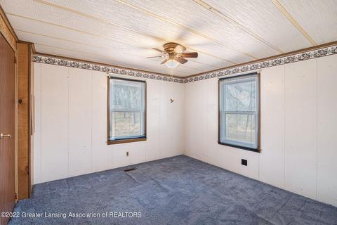 5385 Ann Dr, Bath, MI 48808 photo 12