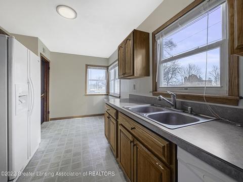 393 N Eifert Rd, Mason, MI 48854 photo 6