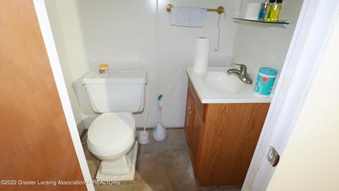 544 E Ash St, Mason, MI 48854 photo 24