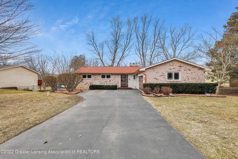 6795 Lansdown Dr, Dimondale, MI 48821 photo 2