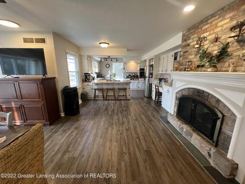 3145 E Broadmoor Dr, Lansing, MI 48906 photo 18