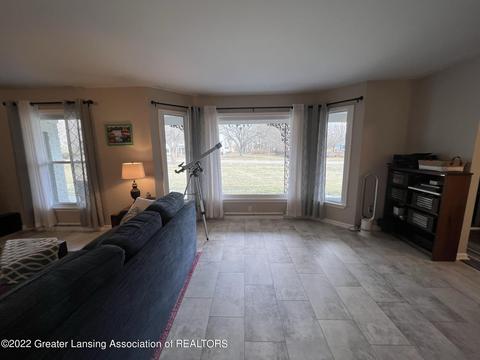 3145 E Broadmoor Dr, Lansing, MI 48906 photo 11