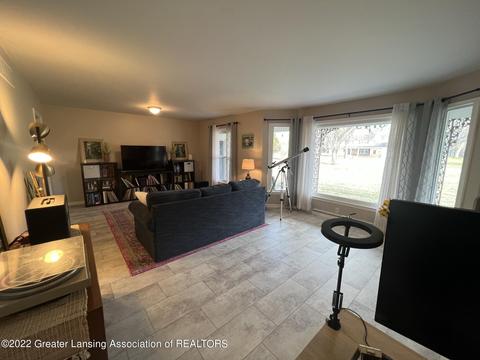 3145 E Broadmoor Dr, Lansing, MI 48906 photo 12
