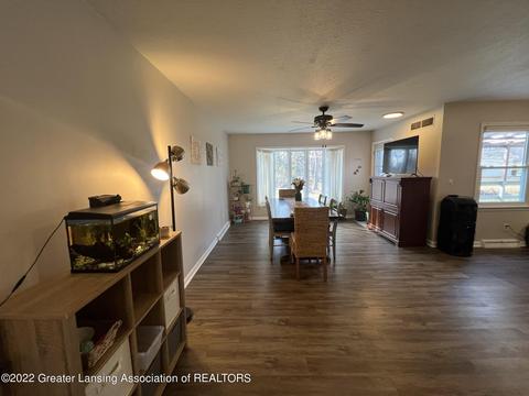 3145 E Broadmoor Dr, Lansing, MI 48906 photo 13