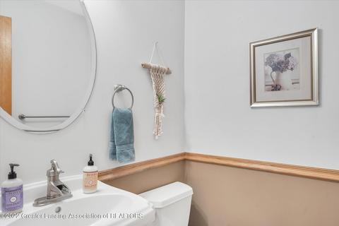 9735 Deer Trl, Haslett, MI 48840 photo 18