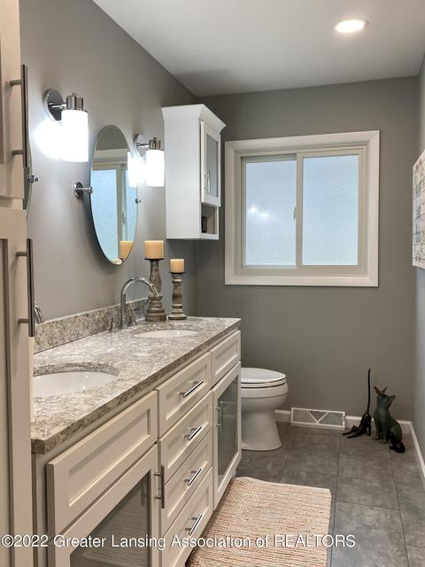 1503 Larkwood Dr, Dewitt, MI 48820 photo 13