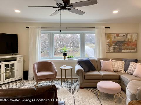 1503 Larkwood Dr, Dewitt, MI 48820 photo 5