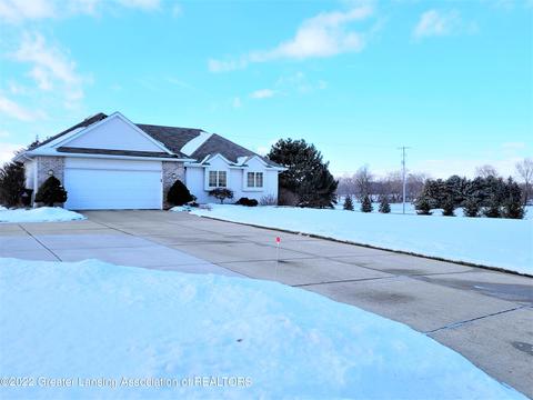 3370 Win Mill Dr, Saint Johns, MI 48879 photo 2