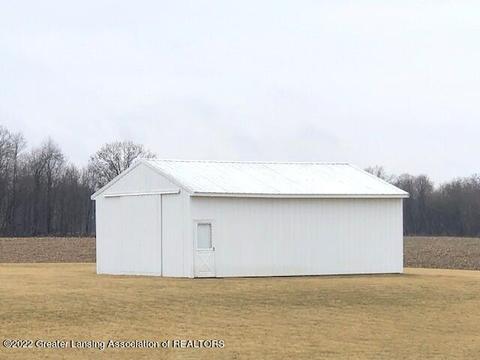 1277 E Parks Rd, Saint Johns, MI 48879 photo 7