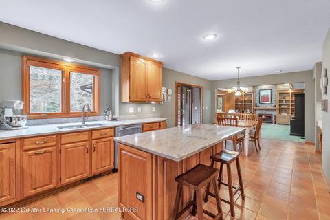 3621 Beech Tree Ln, Okemos, MI 48864 photo 13