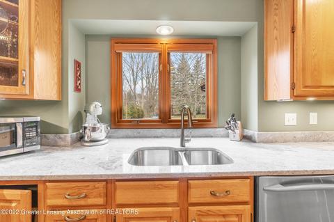 3621 Beech Tree Ln, Okemos, MI 48864 photo 17