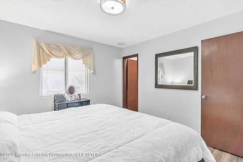 1392 Hatch Rd, Okemos, MI 48864 photo 21