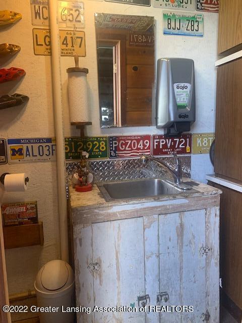 10502 S Tallman Rd, Eagle, MI 48822 photo 27