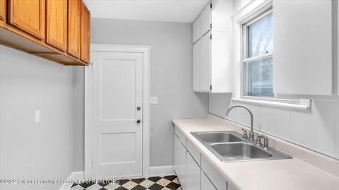 564 Sparks St, Jackson, MI 49202 photo 16
