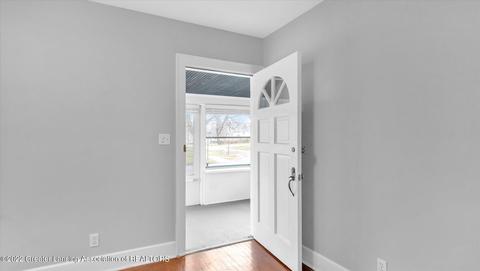 564 Sparks St, Jackson, MI 49202 photo 6