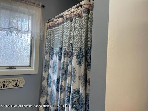 205 E Baldwin St, Saint Johns, MI 48879 photo 12