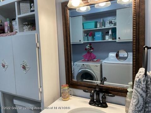 205 E Baldwin St, Saint Johns, MI 48879 photo 11