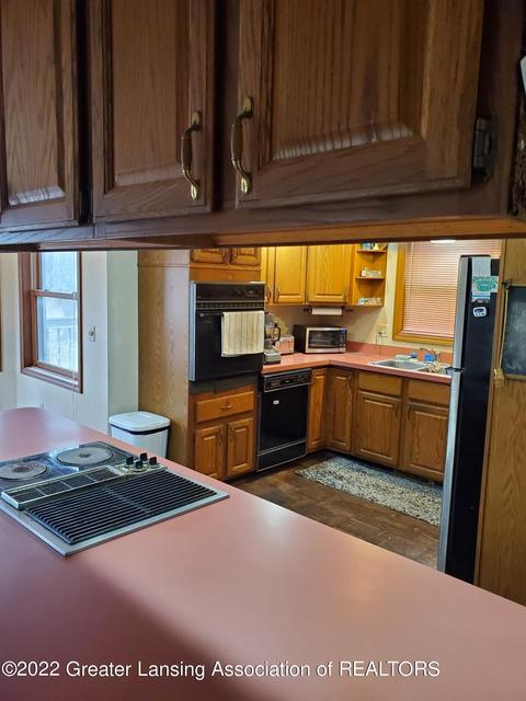 2371 Hiddenview Ln, Williamston, MI 48895 photo 8