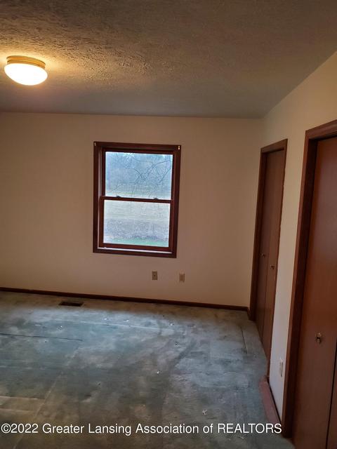 2371 Hiddenview Ln, Williamston, MI 48895 photo 9