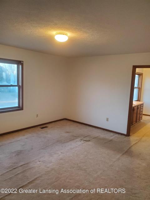 2371 Hiddenview Ln, Williamston, MI 48895 photo 13