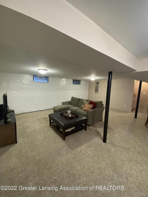 939 Fitting Ave, Lansing, MI 48917 photo 18