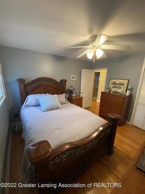 939 Fitting Ave, Lansing, MI 48917 photo 8