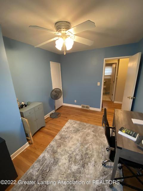 939 Fitting Ave, Lansing, MI 48917 photo 14