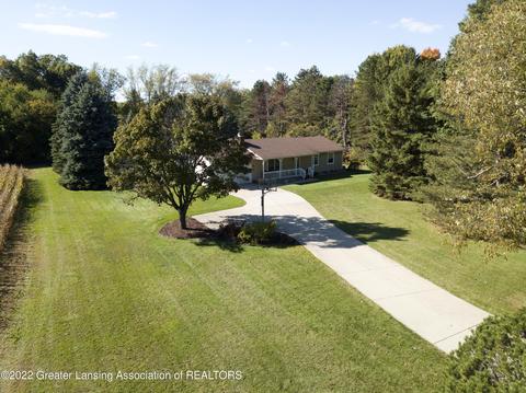 13444 Turner Rd, Dewitt, MI 48820 photo 2