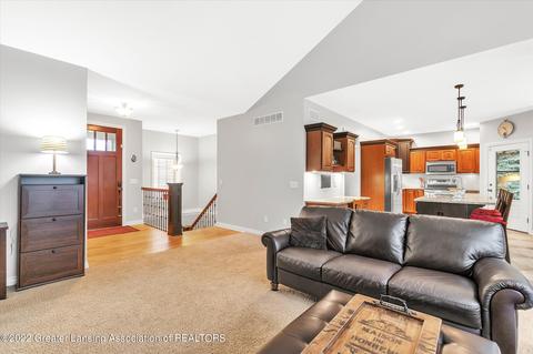 4360 Chancellor Dr, Dewitt, MI 48820 photo 7