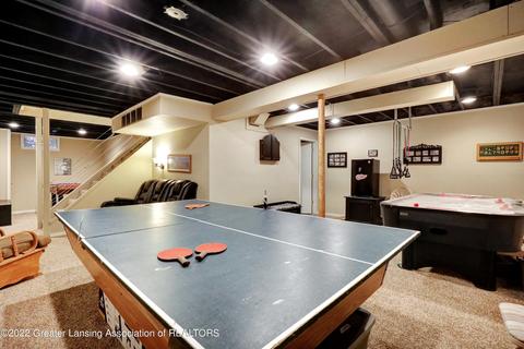 819 W Amesbury Dr, Dewitt, MI 48820 photo 34