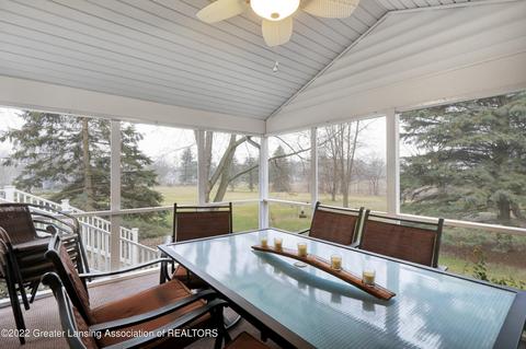 819 W Amesbury Dr, Dewitt, MI 48820 photo 19