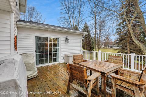 819 W Amesbury Dr, Dewitt, MI 48820 photo 37
