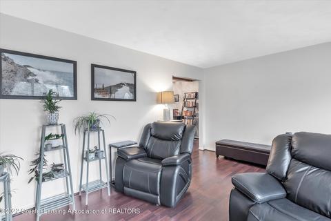 1545 E Stoll Rd, Lansing, MI 48906 photo 8